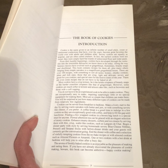 The Book of Cookies by Pat Alburey - Picture 5 of 8